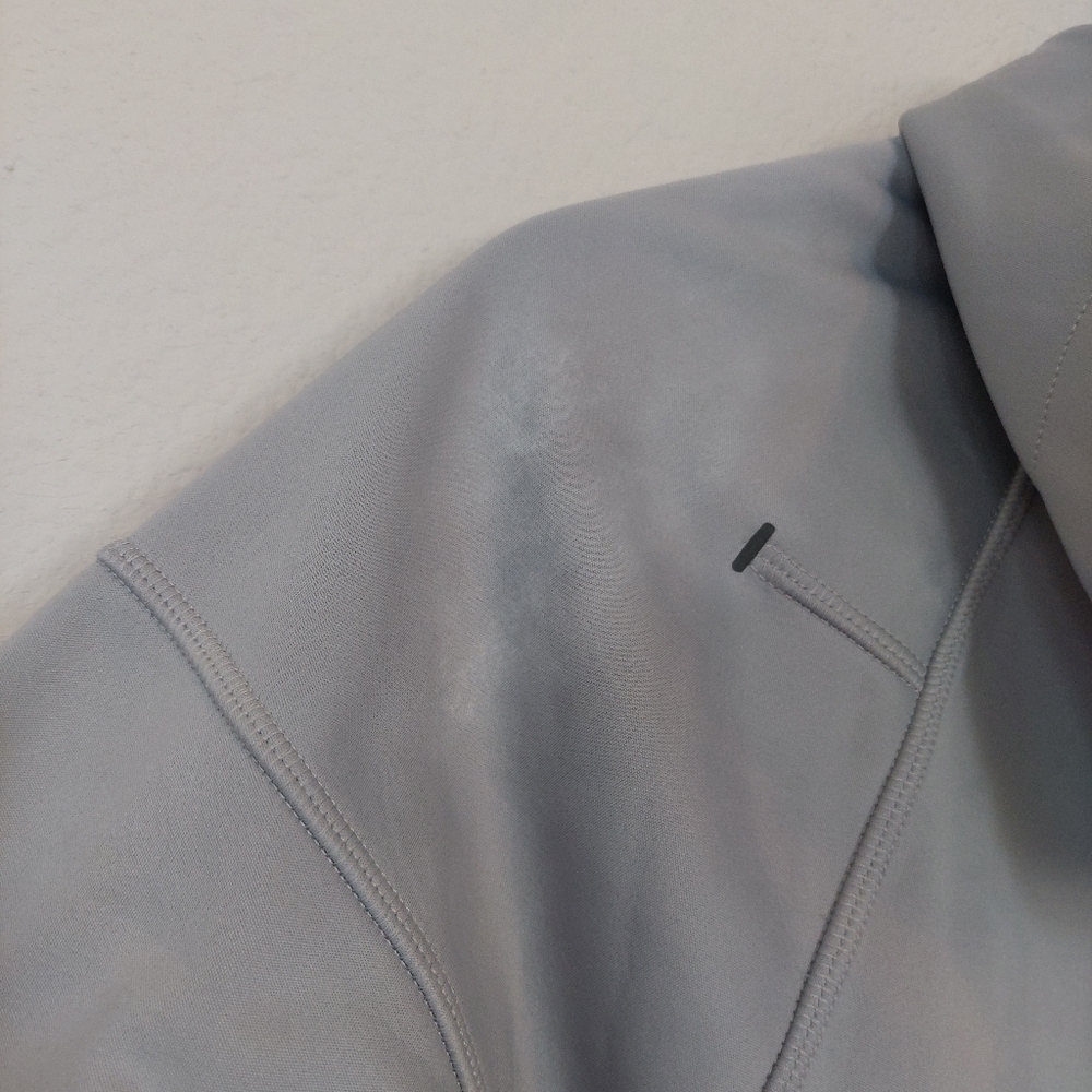 Under Armor Soft Shell Water Resistant Jacket Siz… - image 4